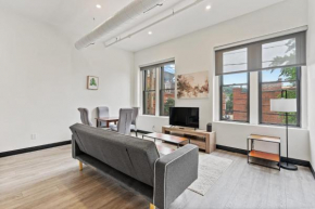 Chic Modern 2BR Apartment in Carson by Stay Gia